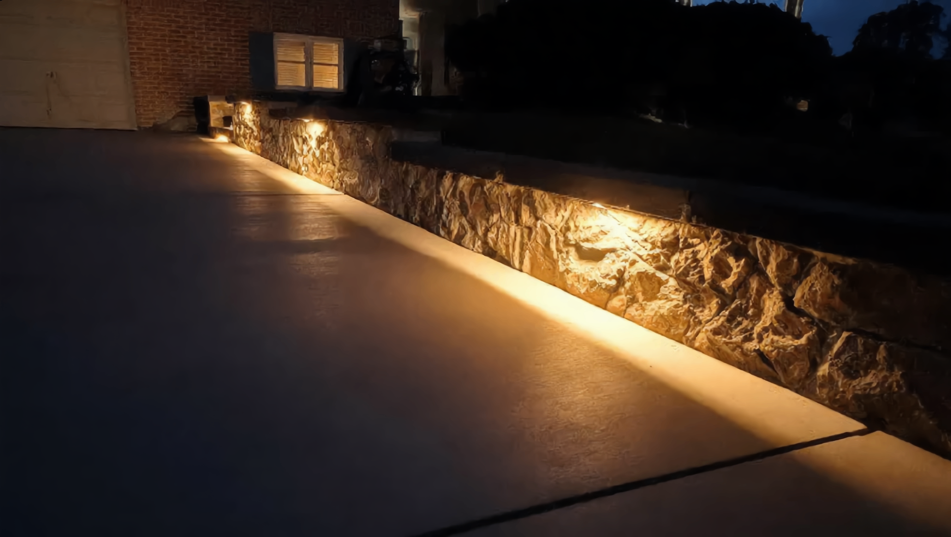 Stone Wall with Integrated Lighting